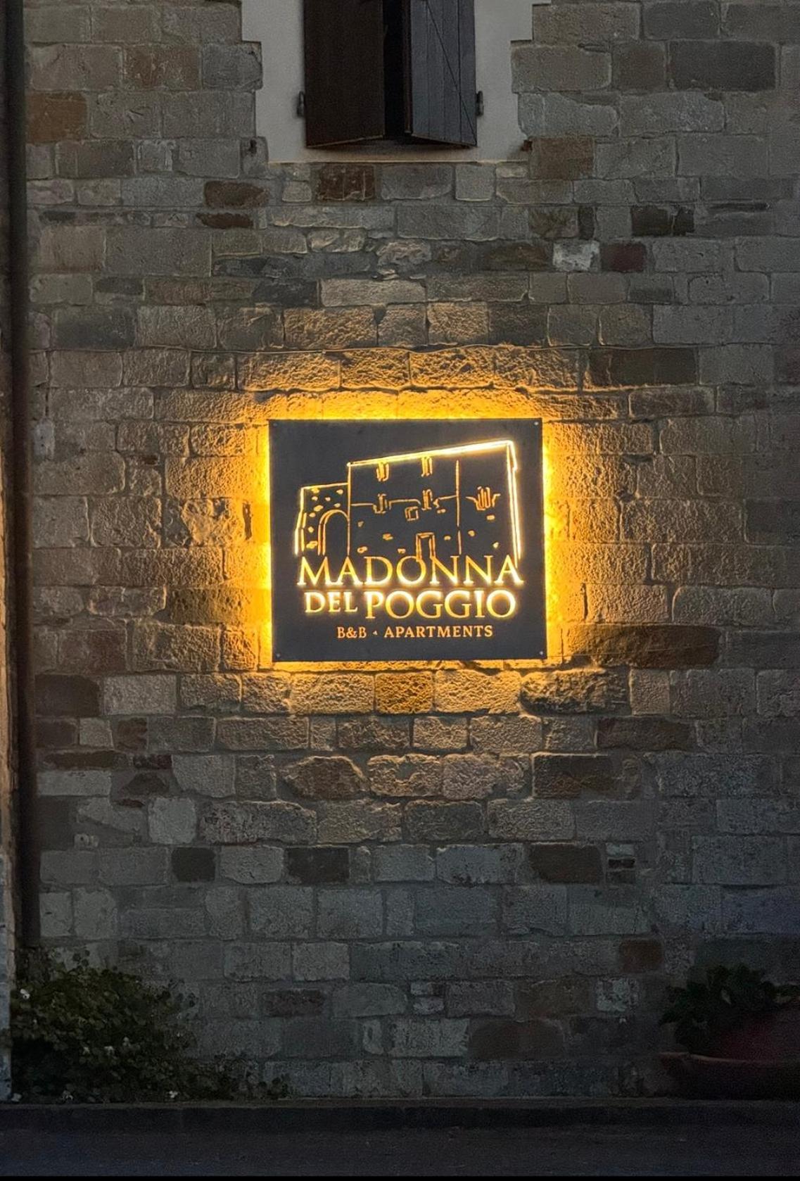 אפרטהוטל סקרלינו Madonna Del Poggio Cav מראה חיצוני תמונה